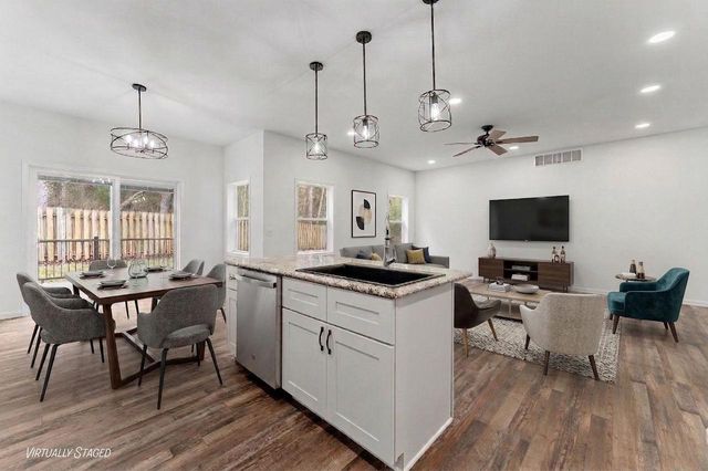 1118 Grand Pines Circle, Wisconsin Dells, WI 53965