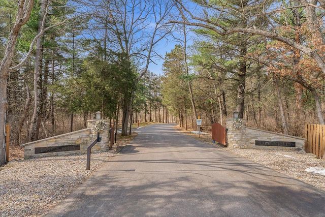 1118 Grand Pines Circle, Wisconsin Dells, WI 53965