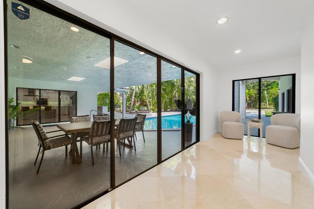 12677 Pineacre Lane, Wellington, FL 33414