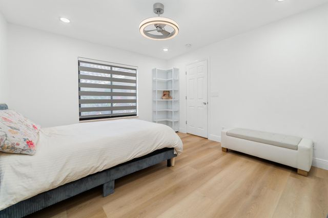 12677 Pineacre Lane, Wellington, FL 33414