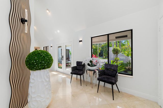 12677 Pineacre Lane, Wellington, FL 33414