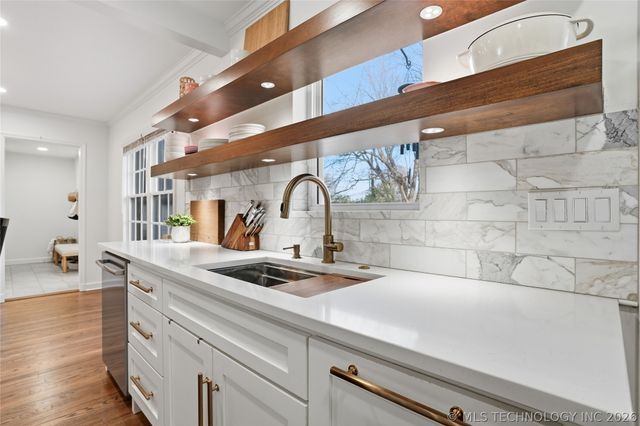 2725 E 22nd Street, Tulsa, OK 74114