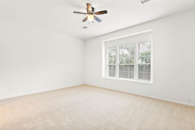 8 Greentwig Place, The Woodlands, TX 77381