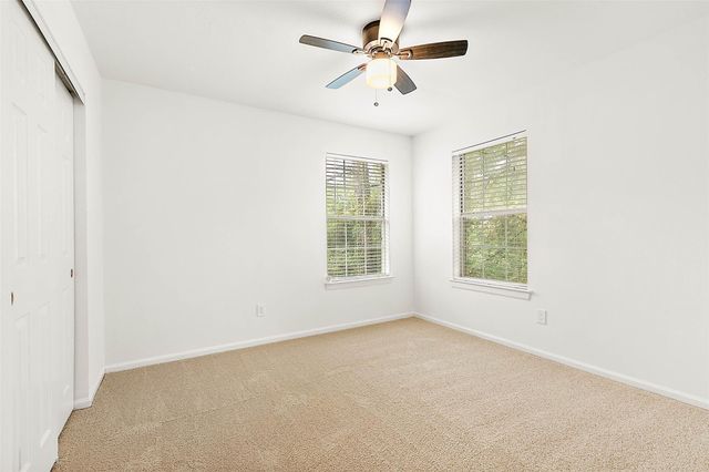 8 Greentwig Place, The Woodlands, TX 77381