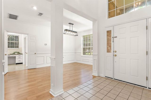 8 Greentwig Place, The Woodlands, TX 77381