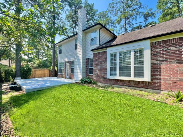 8 Greentwig Place, The Woodlands, TX 77381