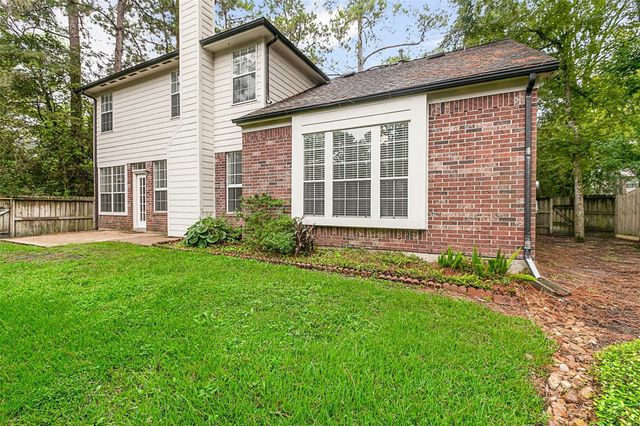 8 Greentwig Place, The Woodlands, TX 77381