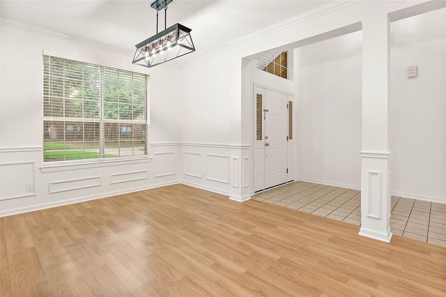 8 Greentwig Place, The Woodlands, TX 77381