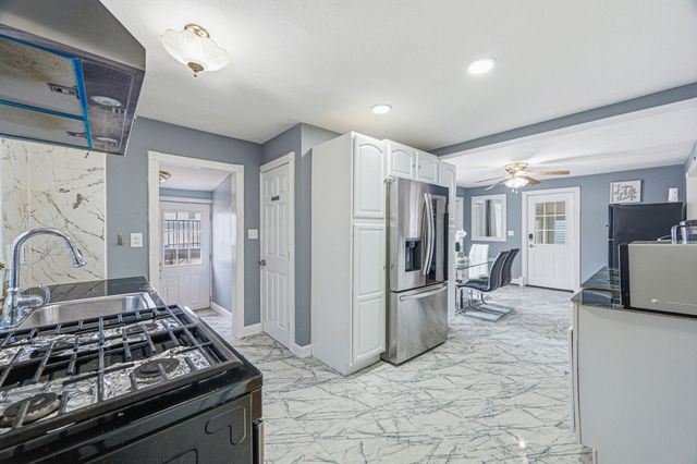 20 Bell St, Quincy, MA 02169