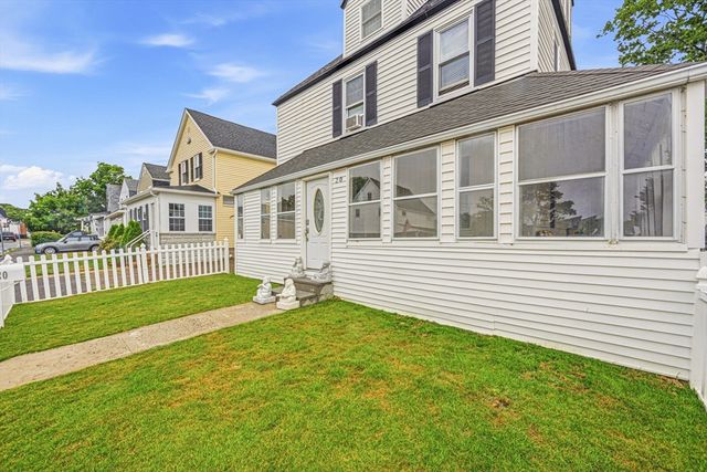 20 Bell St, Quincy, MA 02169