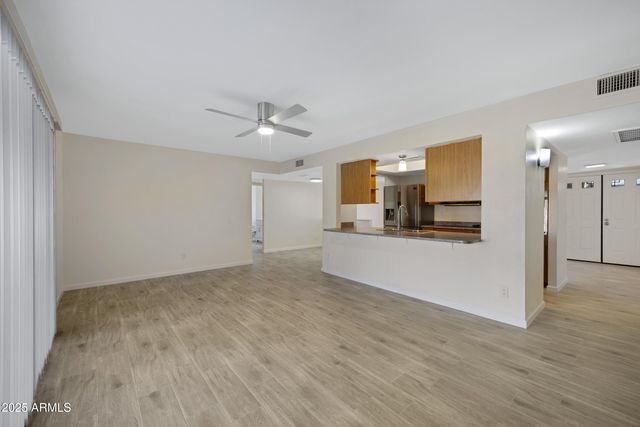 5032 W MORTEN Avenue, Glendale, AZ 85301