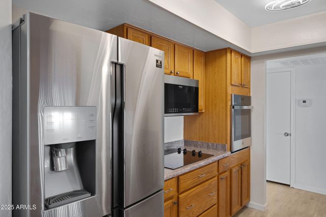 5032 W MORTEN Avenue, Glendale, AZ 85301