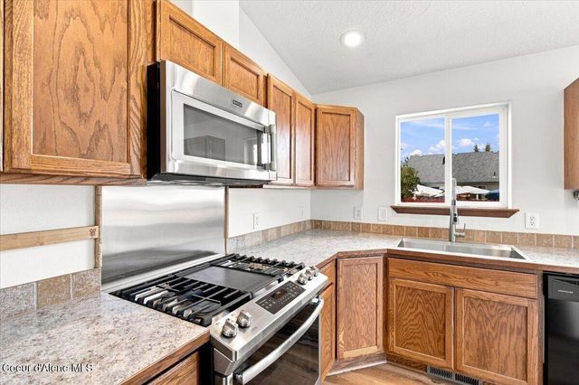 1011 W Springfield DR, Coeur D'alene, ID 83815