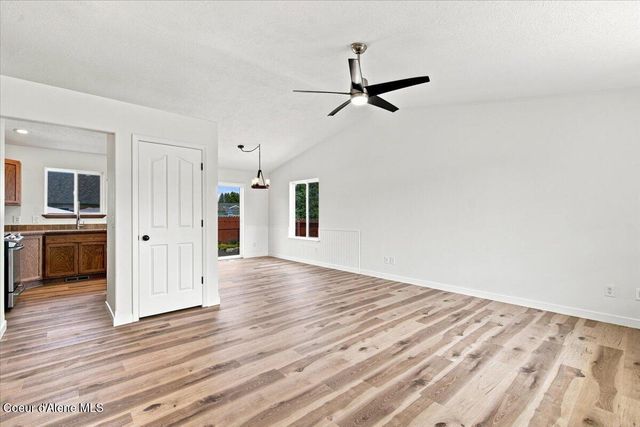 1011 W Springfield DR, Coeur D'alene, ID 83815