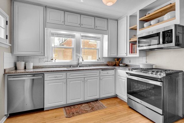4632 N Bartlett AVENUE, Whitefish Bay, WI 53211