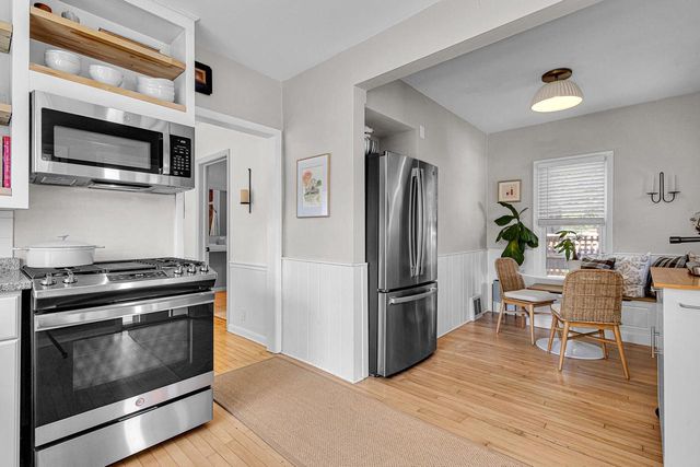 4632 N Bartlett AVENUE, Whitefish Bay, WI 53211