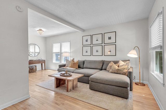 4632 N Bartlett AVENUE, Whitefish Bay, WI 53211