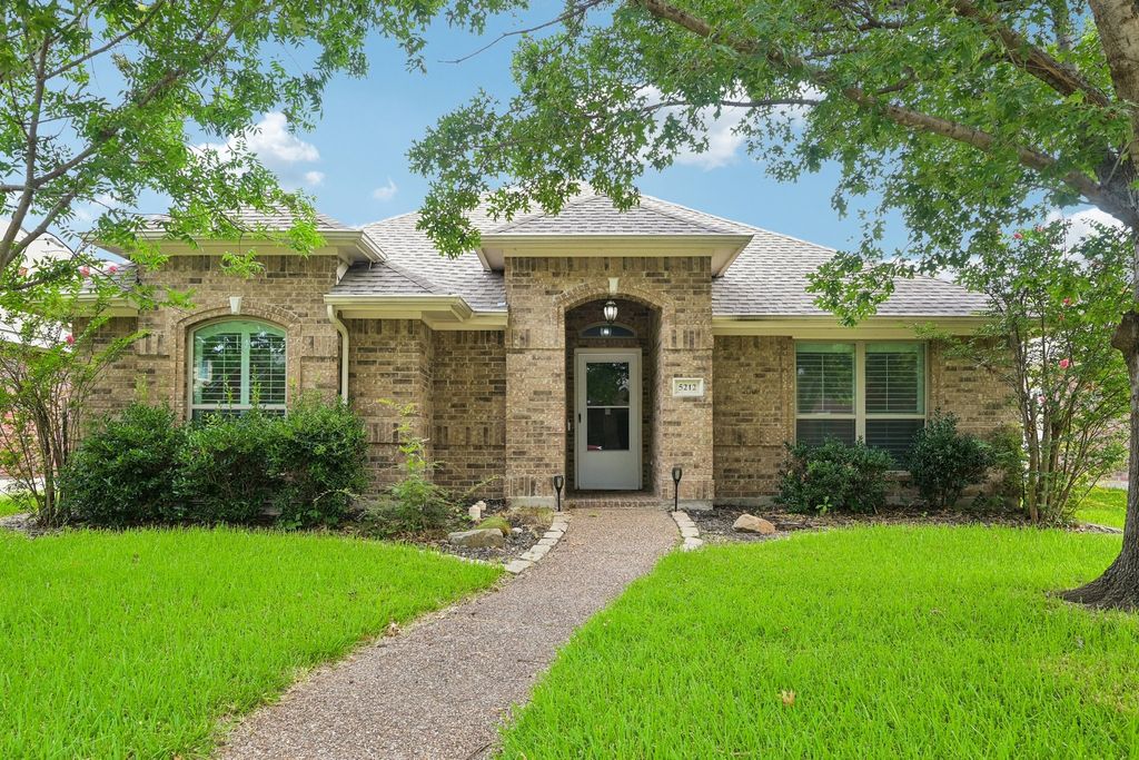 5212 Crossvine Lane, Mckinney, TX 75070
