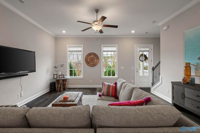 34 Pine Street NW, Huntsville, AL 35806