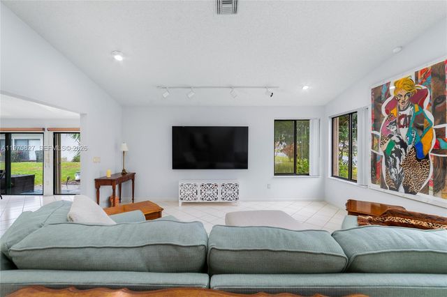3010 NW 12th Street D, Delray Beach, FL 33445