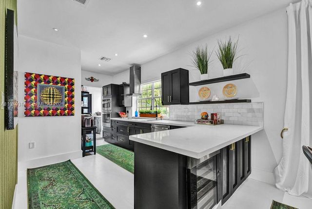 4722 SW 5th St 4722, Miami, FL 33134