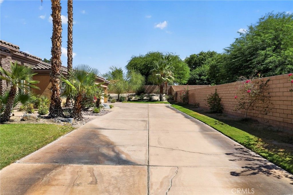 Image 36 of property listing at 78482 Bent Canyon Court, Bermuda Dunes, CA 92203
