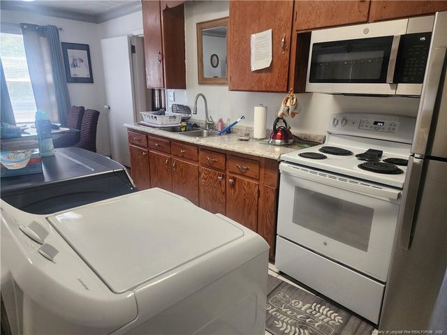 212 Daisy Street, Sanford, NC 27330