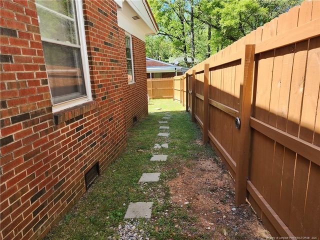 212 Daisy Street, Sanford, NC 27330