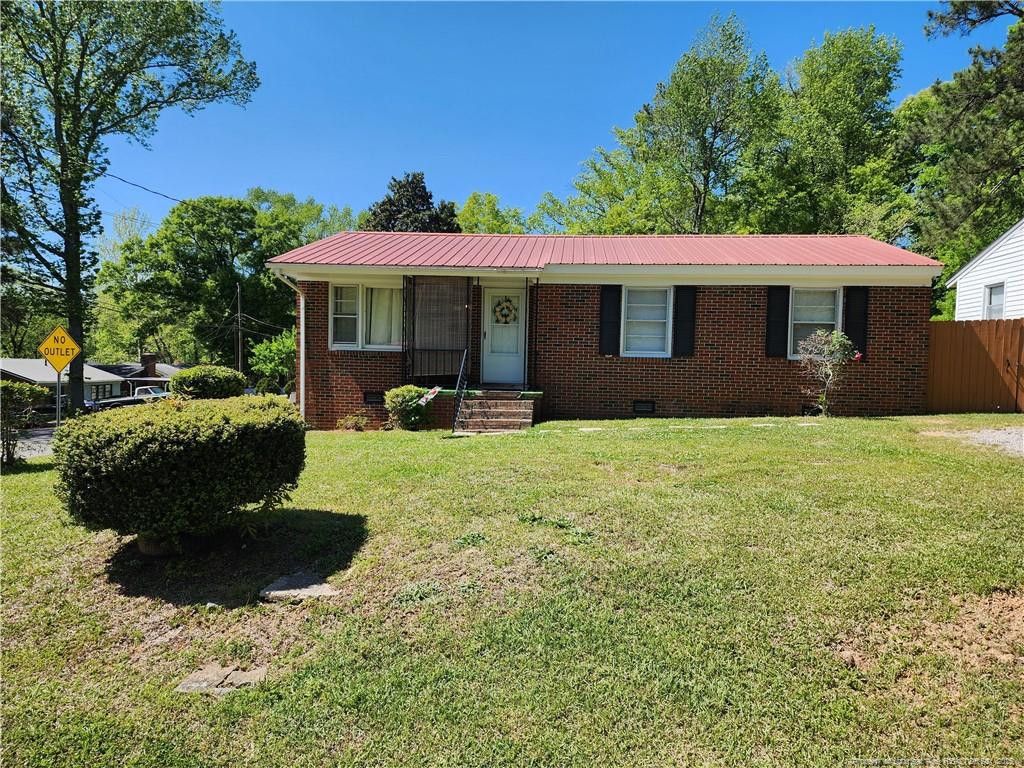 212 Daisy Street, Sanford, NC 27330