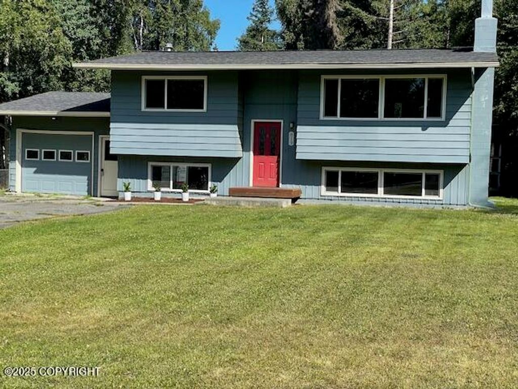 819 W 76th Avenue, Anchorage, AK 99518