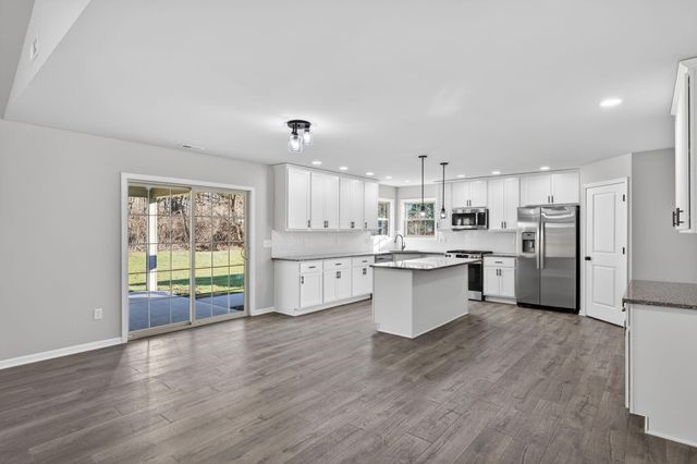 1611 Elderberry Street SE, Demotte, IN 46310