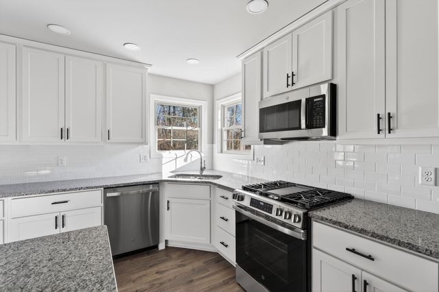 1611 Elderberry Street SE, Demotte, IN 46310