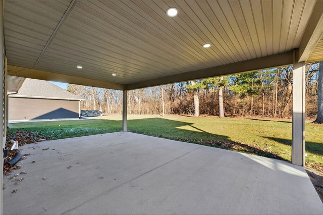 1611 Elderberry Street SE, Demotte, IN 46310