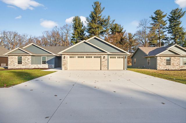 1611 Elderberry Street SE, Demotte, IN 46310