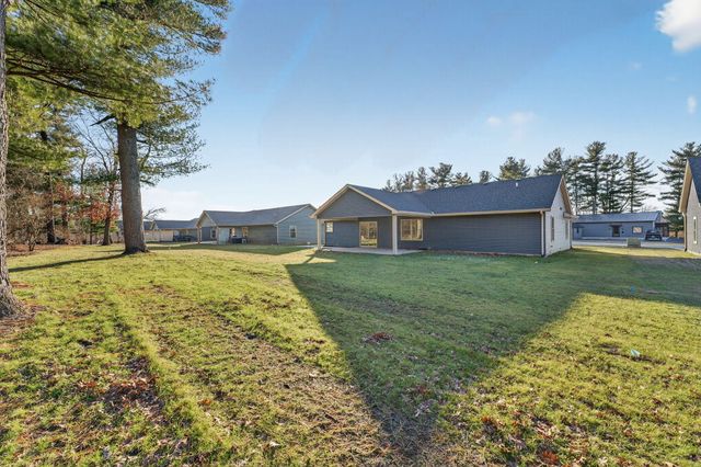 1611 Elderberry Street SE, Demotte, IN 46310