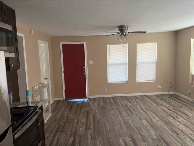 701 W Colorado Street, Groesbeck, TX 76642