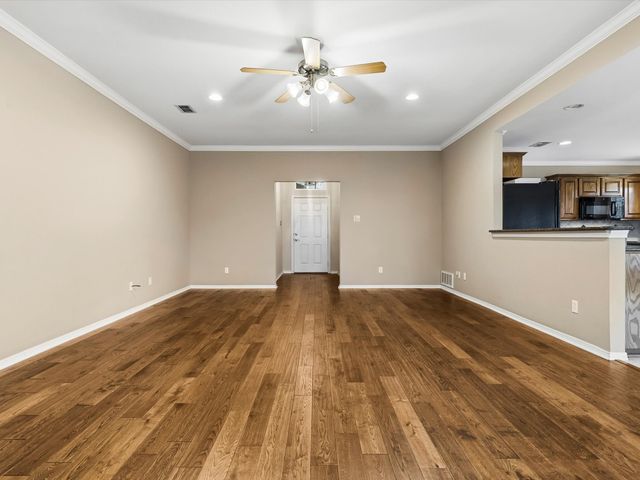 5602 Bright Star Trail, Arlington, TX 76017