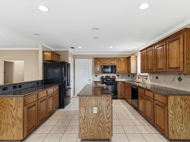 5602 Bright Star Trail, Arlington, TX 76017