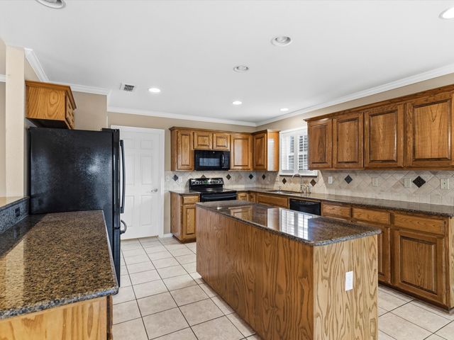 5602 Bright Star Trail, Arlington, TX 76017