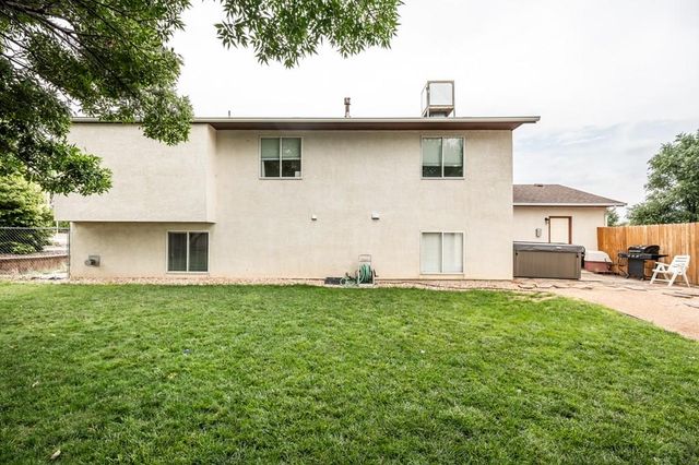 714 S Blakeland Dr, Pueblo West, CO 81007