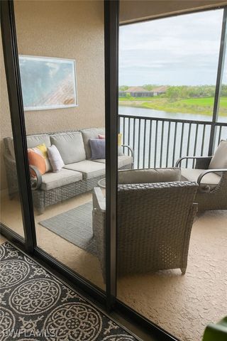 9377 Pocida CT 204, Naples, FL 34119