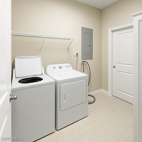 9377 Pocida CT 204, Naples, FL 34119