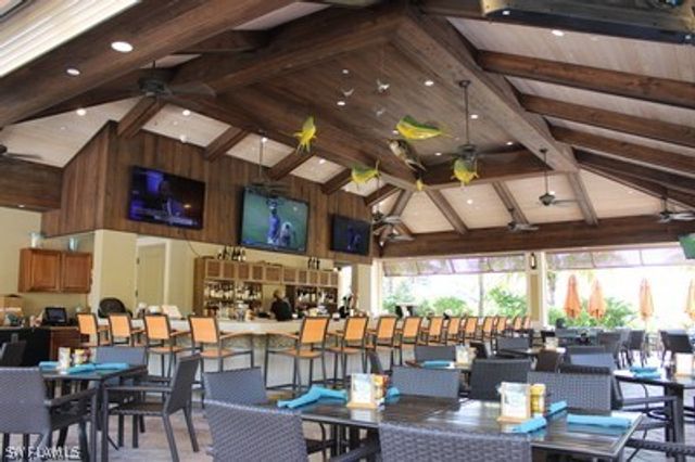 9377 Pocida CT 204, Naples, FL 34119