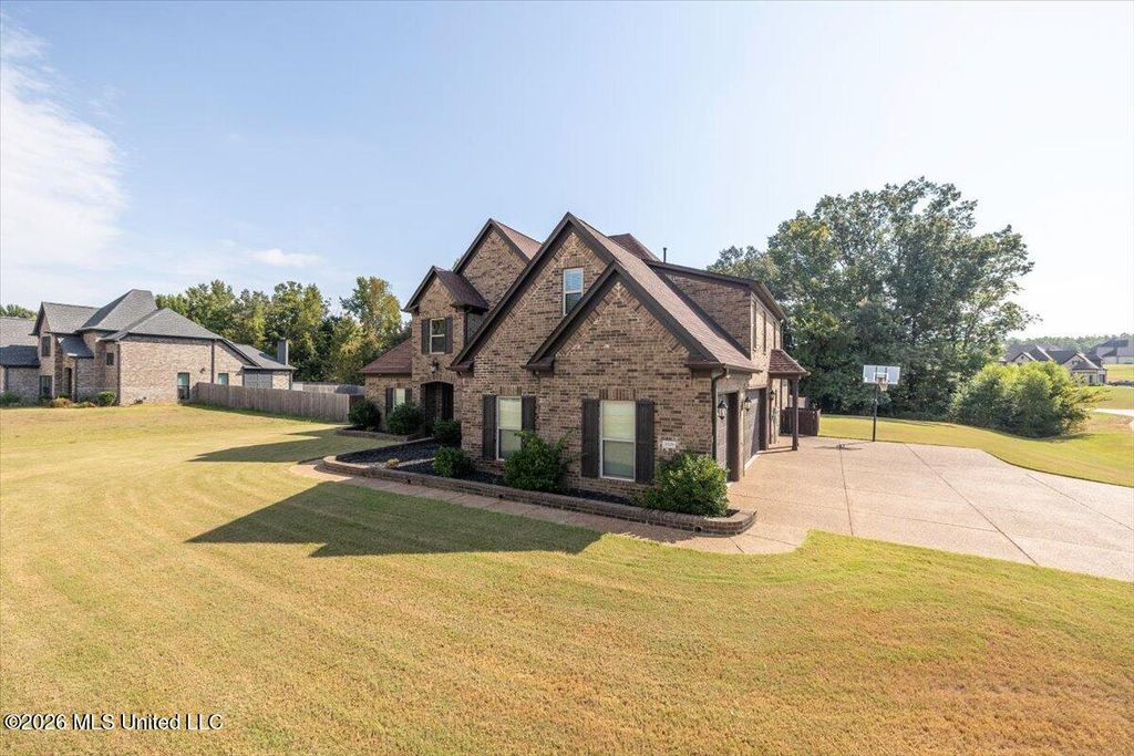 3328 Straw Bridge Road, Olive Branch, MS 38654 — photo 2