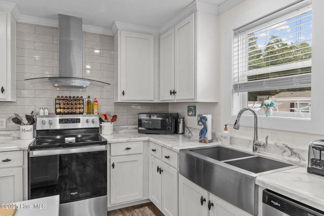 2192 W Tanglewood Drive SW, Supply, NC 28462