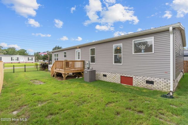 2192 W Tanglewood Drive SW, Supply, NC 28462