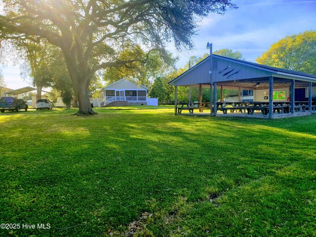 2192 W Tanglewood Drive SW, Supply, NC 28462