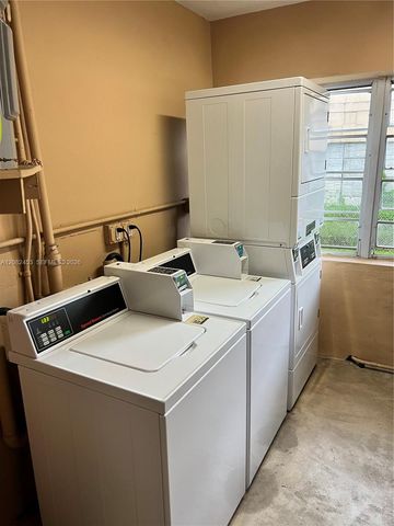 5501 SW 77th Court 102C, Miami, FL 33155