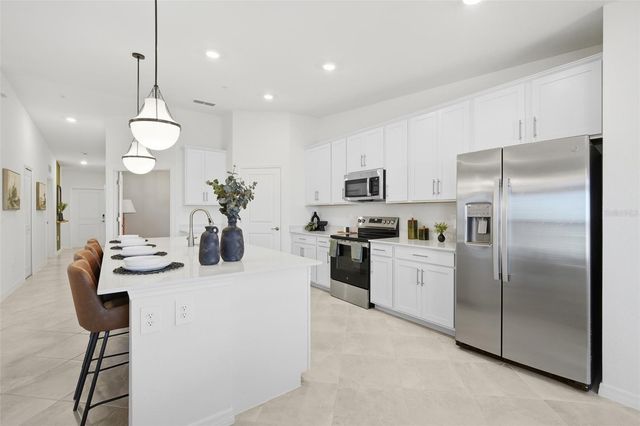 19007 SCALLOP LOOP 106, Lakewood Ranch, FL 34202