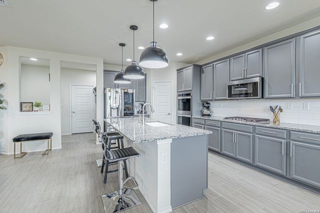 2102 Dalhart, San Antonio, TX 78253